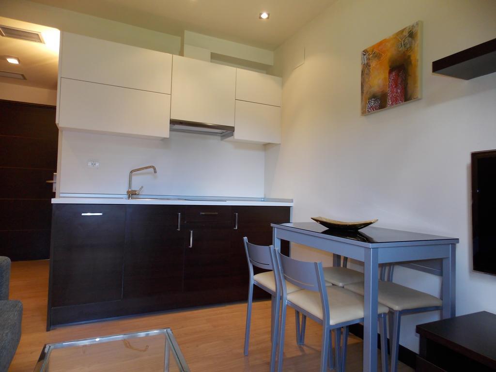 Aparthotel Bubal El Pueyo de Jaca Phòng bức ảnh
