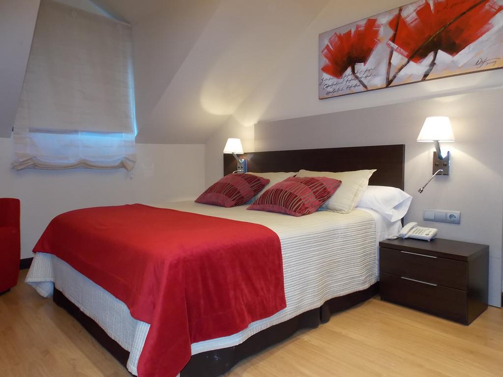 Aparthotel Bubal El Pueyo de Jaca Ngoại thất bức ảnh